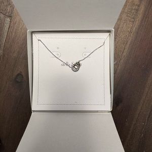 Stella & Dot Delicate Interlock Necklace